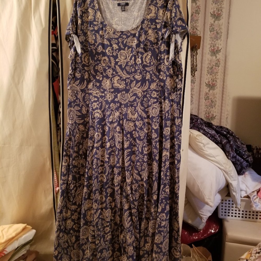 Blue floral short sleeve midi dress